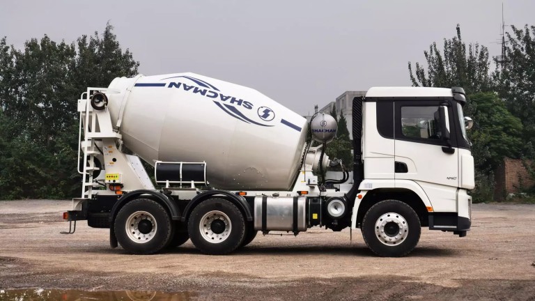 SHACMAN X3000 Mixer Truck 6X4 (3)